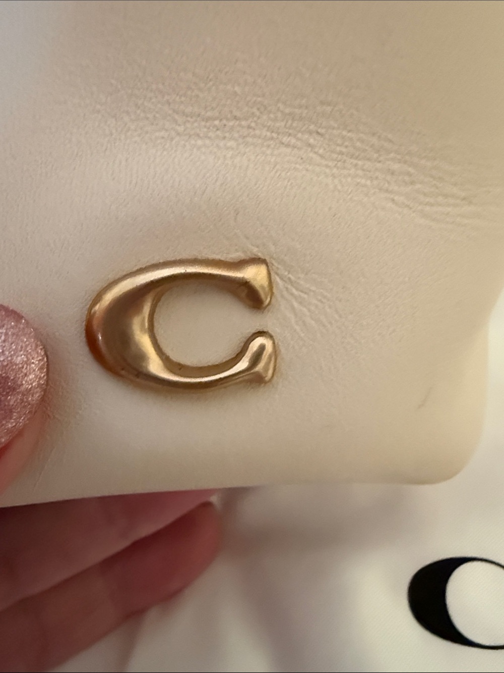 💛Coach Pre Owned Chalk Juliet 25 Excellent Condition Brass Chain & Hardware - Picture 5 of 10